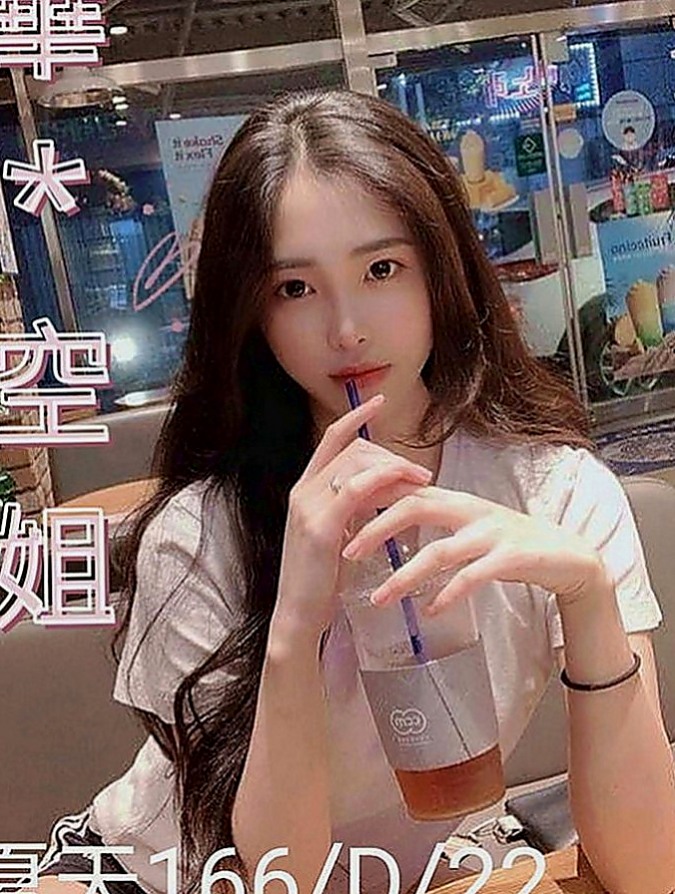 台中外約茶|伴遊：筱米 |可愛小正妹|164cm|46kg|C罩杯|19歲|自帶性感衣服 自己很多情趣衣服  爆乳某公司主管 女強人需求更大